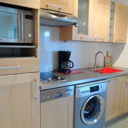 - 2 Pieces - Vue Mer Apartment